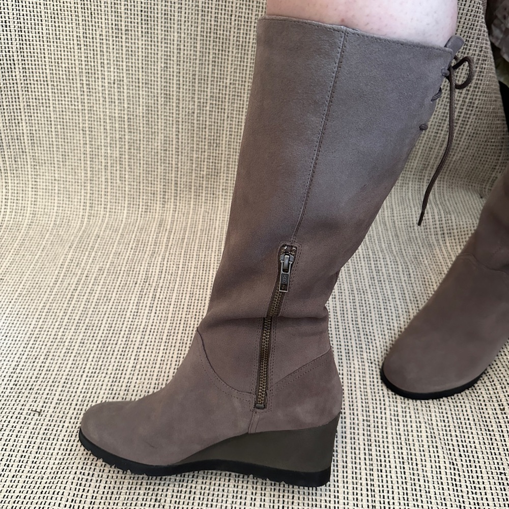 Suede, ugg boots